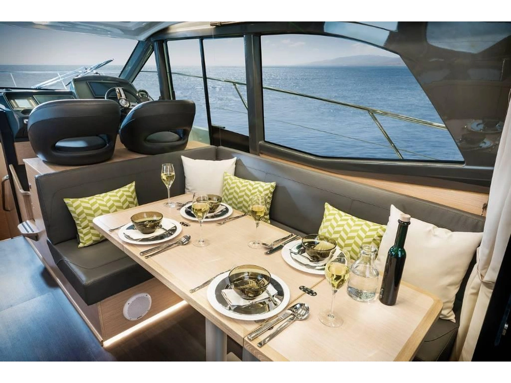 Bavaria R40 2026 alt