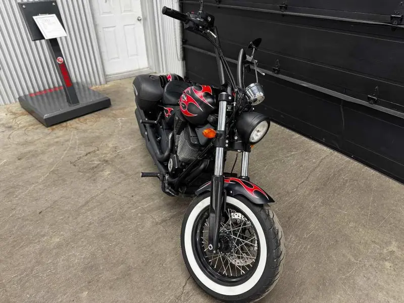 Victory Motorcycles HIGHBALL 2014