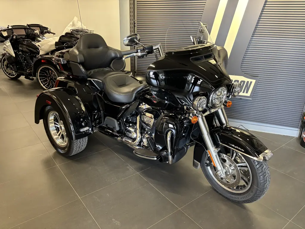Harley-Davidson FLHTCUTG Tri Glide UltraFLHTCUTG 2024
