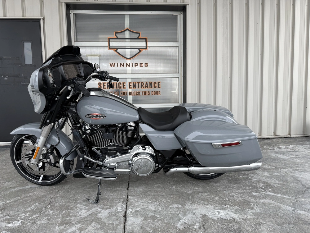 2026 Harley-davidson Street Glide alt