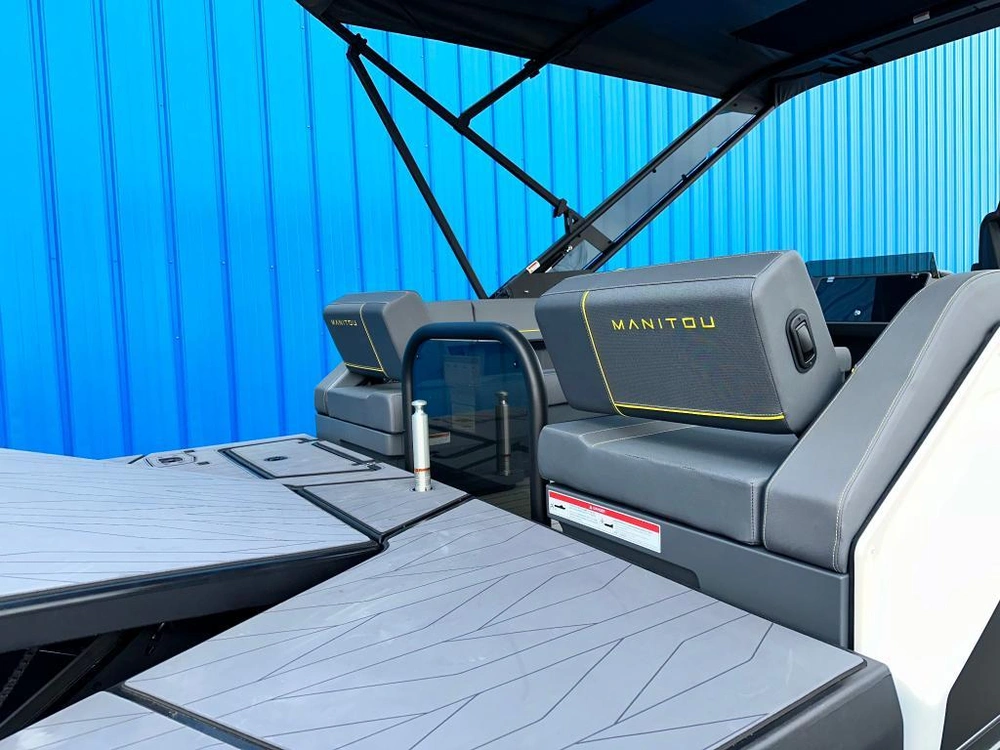 Manitou 22 Explore Switchback 2024 alt