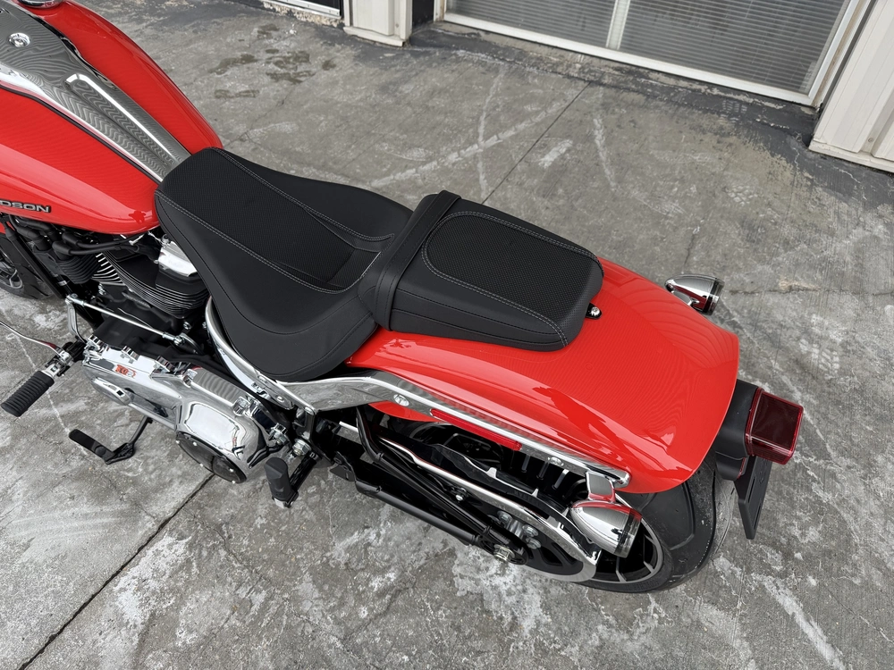 2026 Harley-davidson Breakout alt