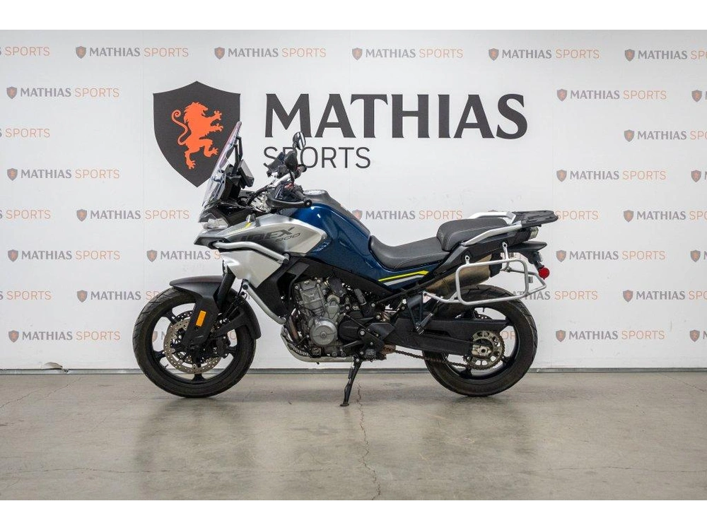 2023 Cfmoto Ibex 800 alt