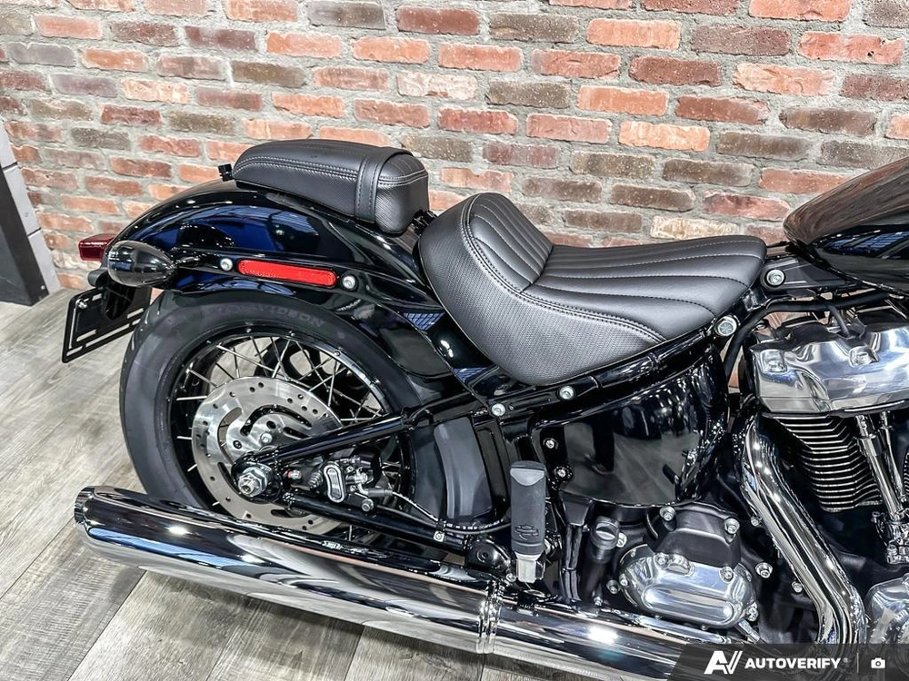 2026 Harley-davidson Street Bob alt