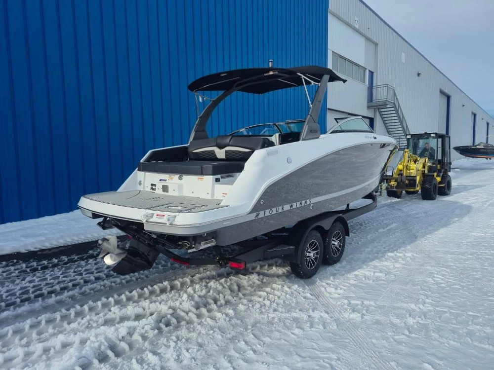 Four Winns Hd8 6.2l/350hp 2026 alt