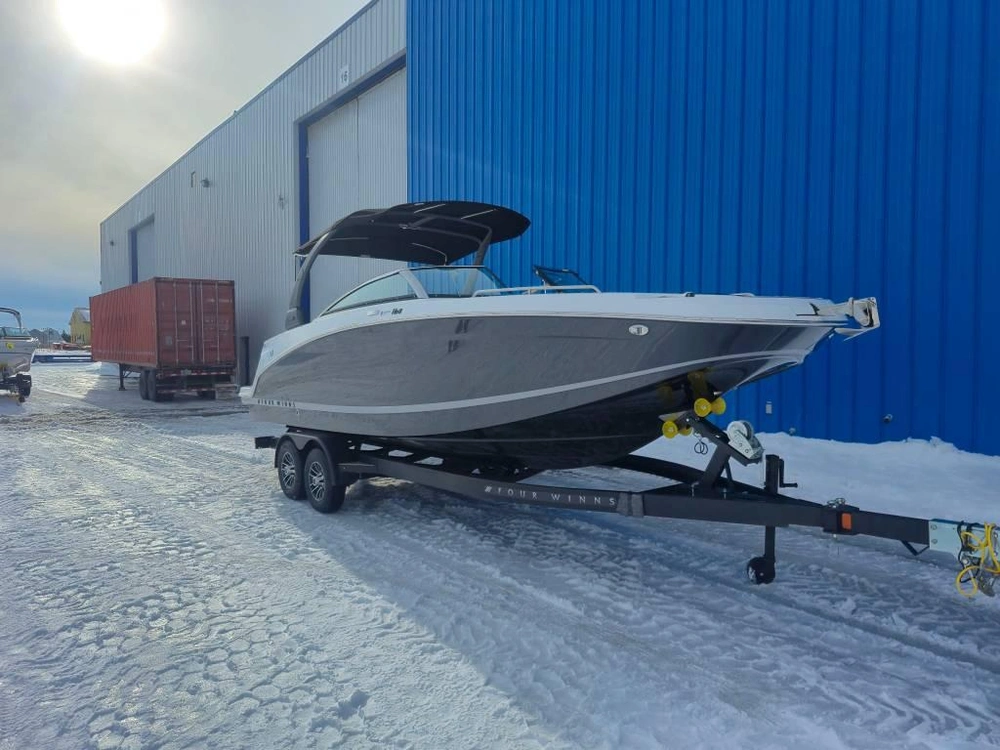 Four Winns Hd8 6.2l/350hp 2026 alt