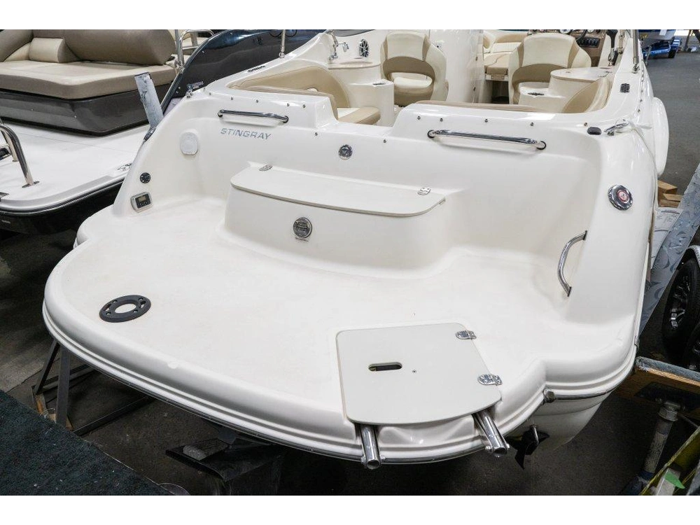 Stingray 250 Lr 2015 alt