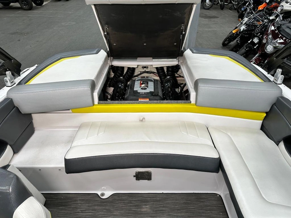 Four Winns H210 Rs 2017 alt