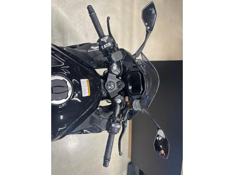 Kawasaki Ninja 1100sx 2025 alt