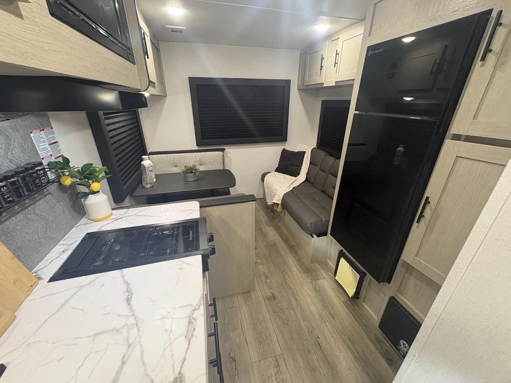 Coachmen Shasta I-5 Edition 521ck 2026 alt