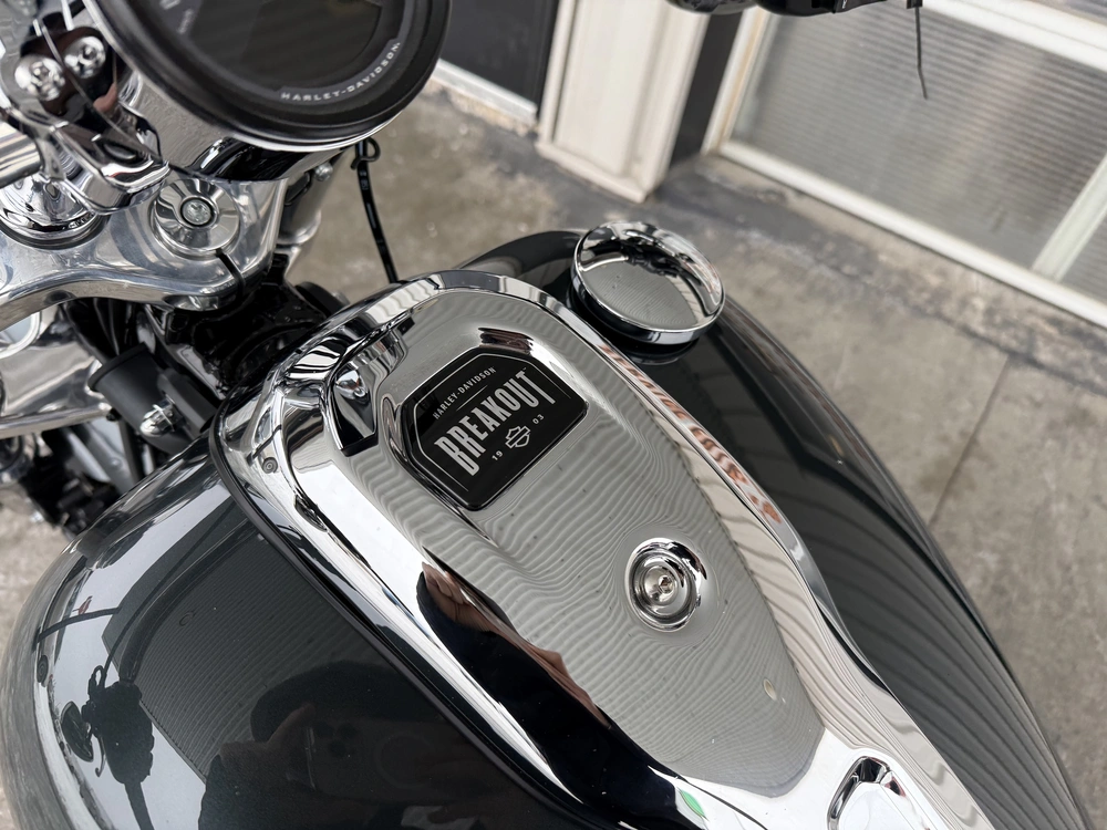 2026 Harley-davidson Breakout alt