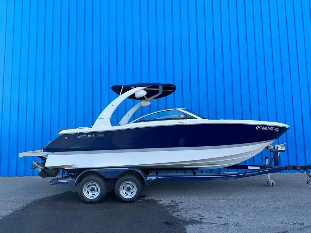 2012 Four Winns 230 Horizon alt