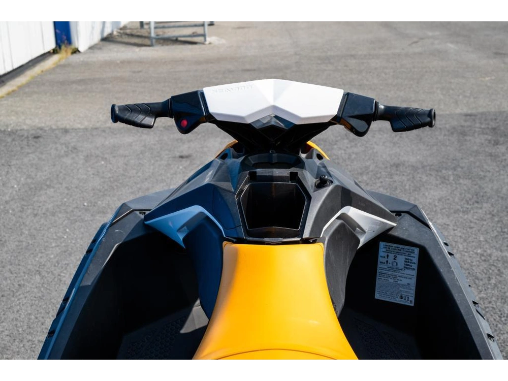 Bombardier Spark 2021 alt