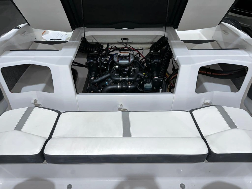 2013 Four Winns H190 alt