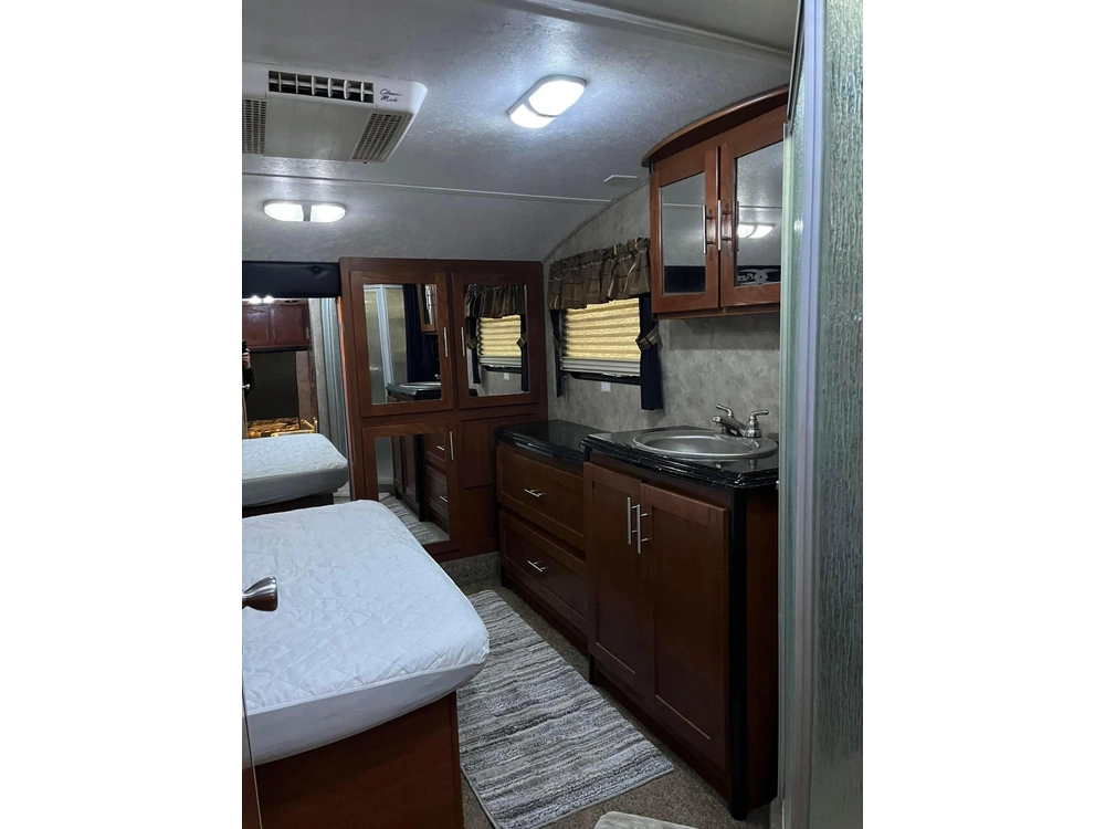 Keystone Rv Fuzion Fz302 2009 alt