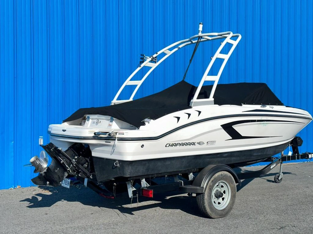 2018 Chaparral H2o 19 alt