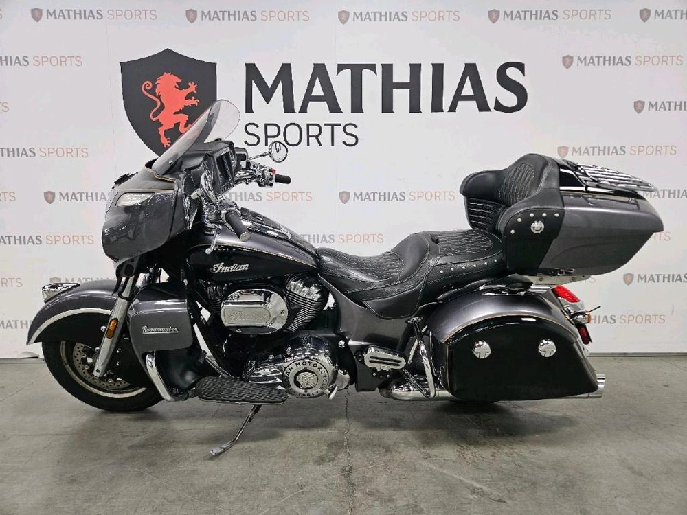 Indian Motorcycle Roadmaster 2017 alt