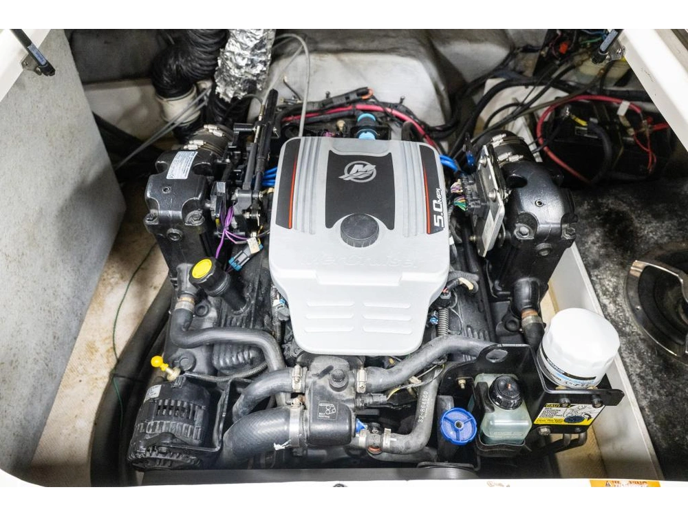 Mariah Boat Co R20 - 5.0l Mpi 2011 alt