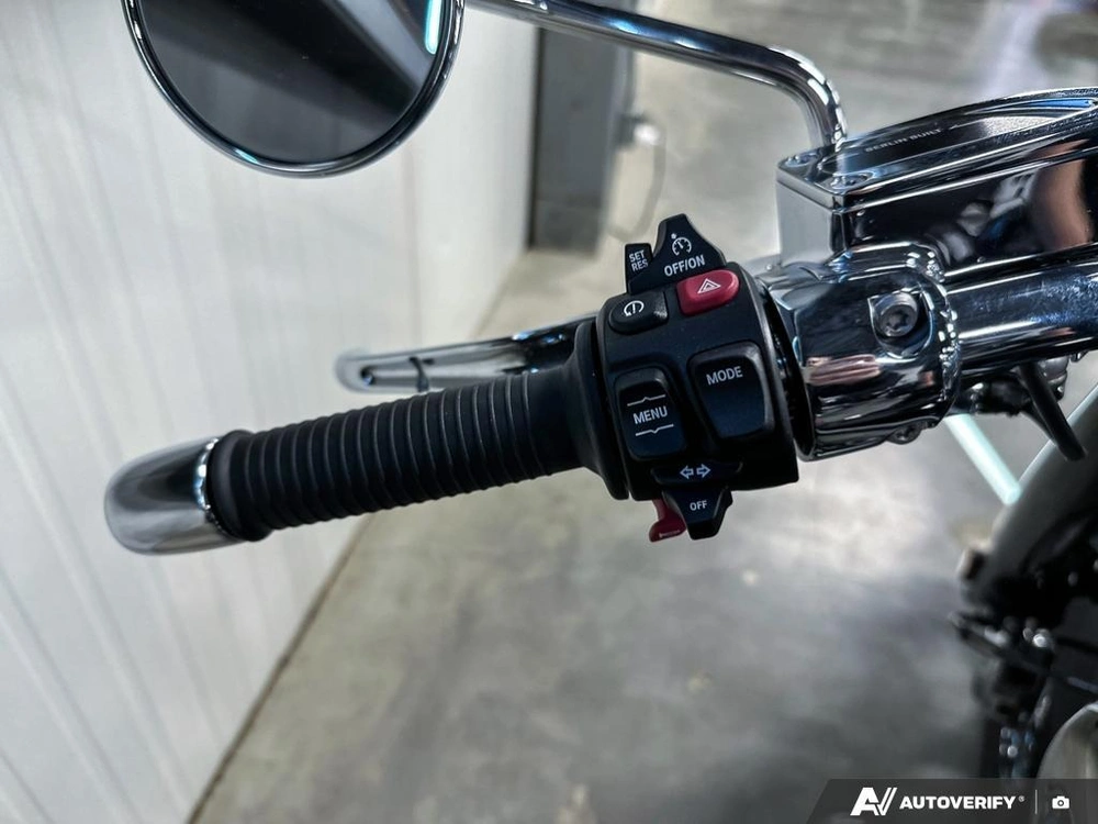 2023 Bmw R 18 100 Years alt