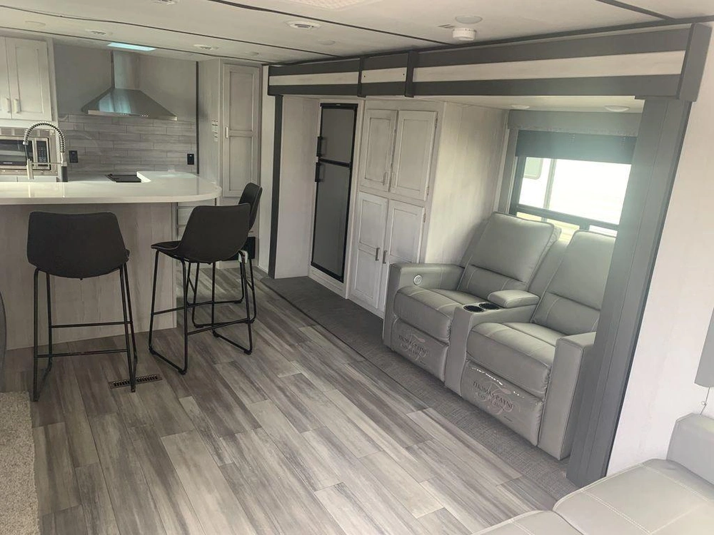 2022 Keystone Rv Sprinter Limited 320mls alt