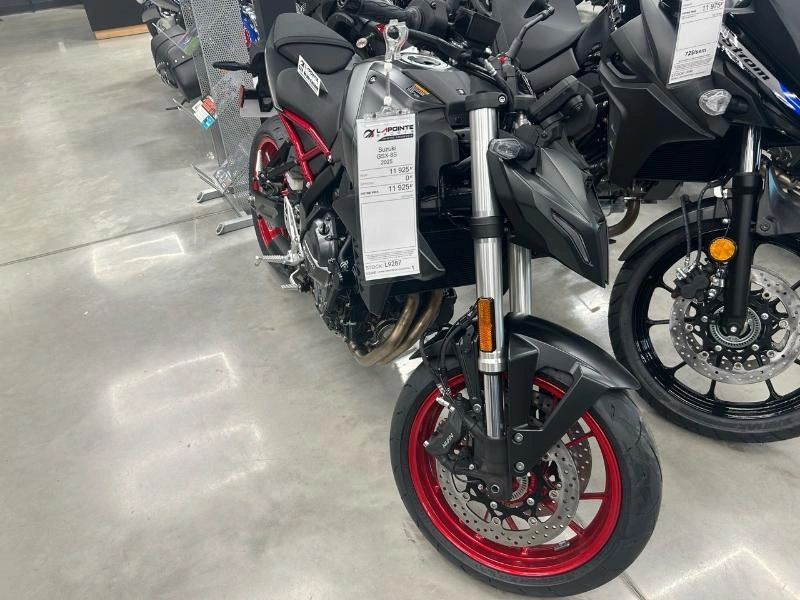 Suzuki Gsx-8s 2025 alt