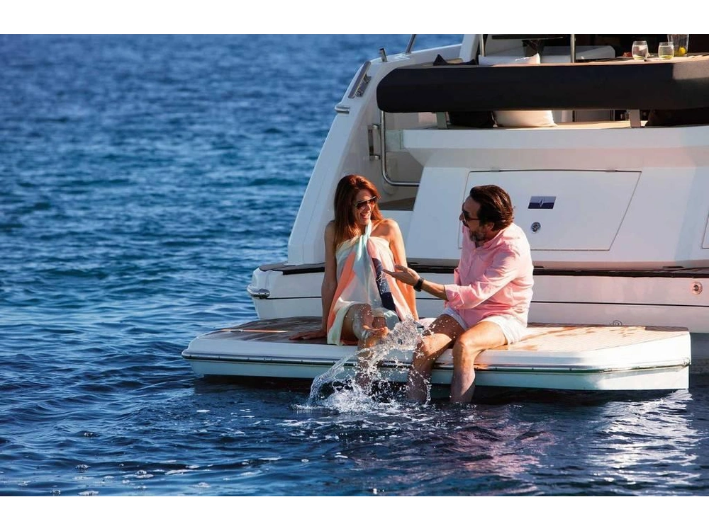 Bavaria R40 2026 alt