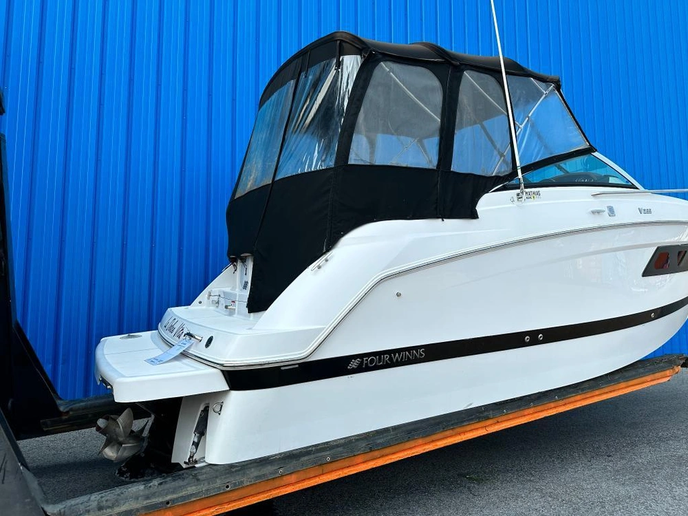 Four Winns Vista 255 2017 alt