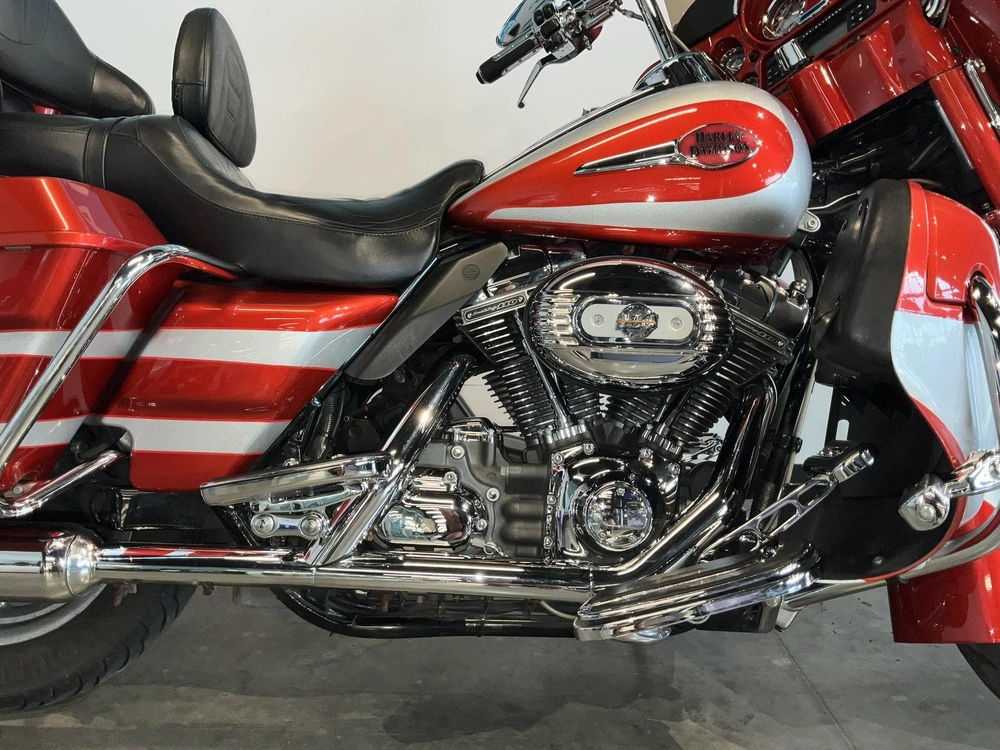 Harley-davidson Electra Glide Ultra Classic Screamin Eagle 2008 alt