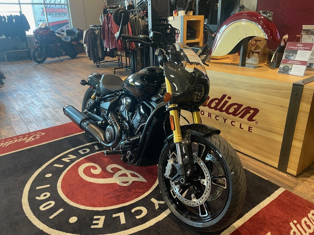 2026 Indian Motorcycle 101 Scout - Onyx Black Crystal W/ Grfx alt
