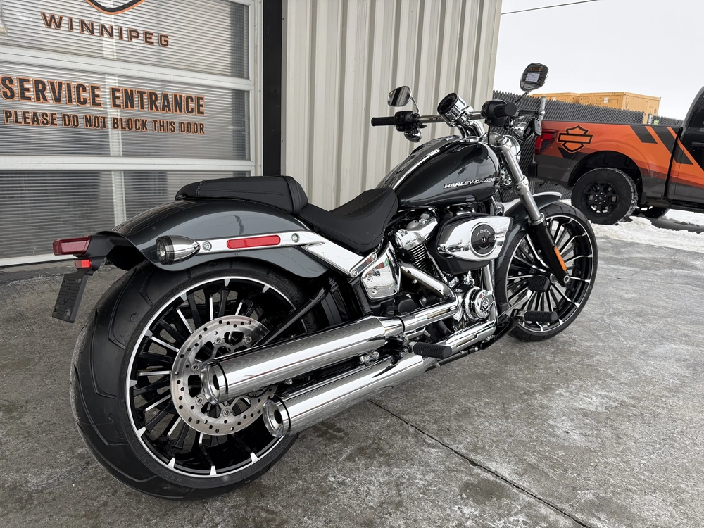 2026 Harley-davidson Breakout alt