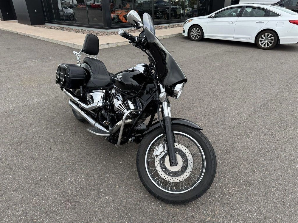 2006 Yamaha V-star 1100 alt