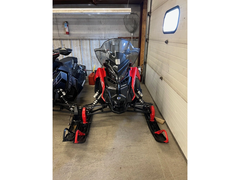 2021 Polaris 850 Indy Xc 137 Launch Edition alt