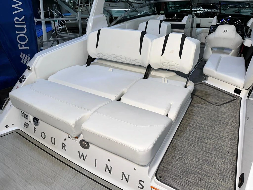 Four Winns H6 Mercruiser 6.2l / Bravo 3 - Demo 2025 alt