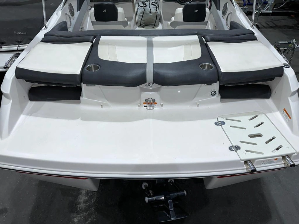 2013 Four Winns H190 alt