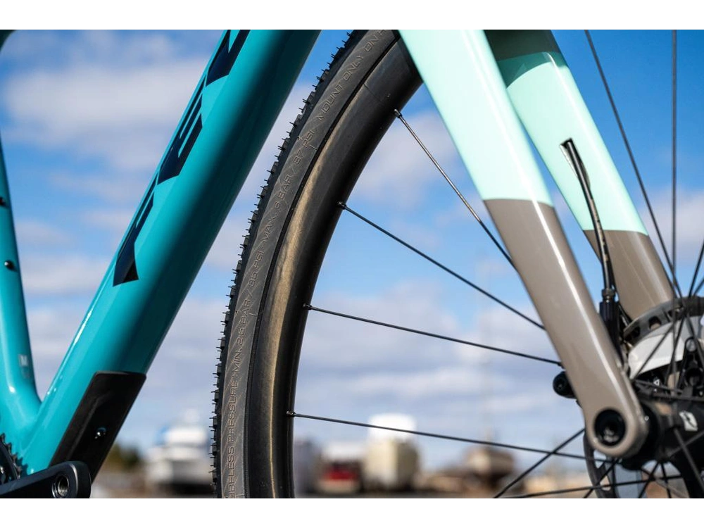 2024 Felt Breed | Advanced | Grx 820 alt