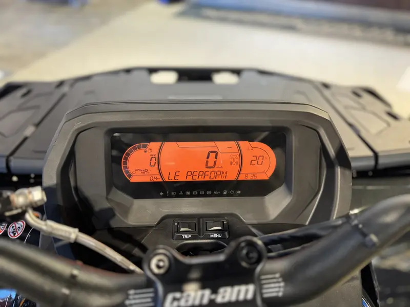 Can-Am Outlander Max 6x6 Backcountry 1000R 2026