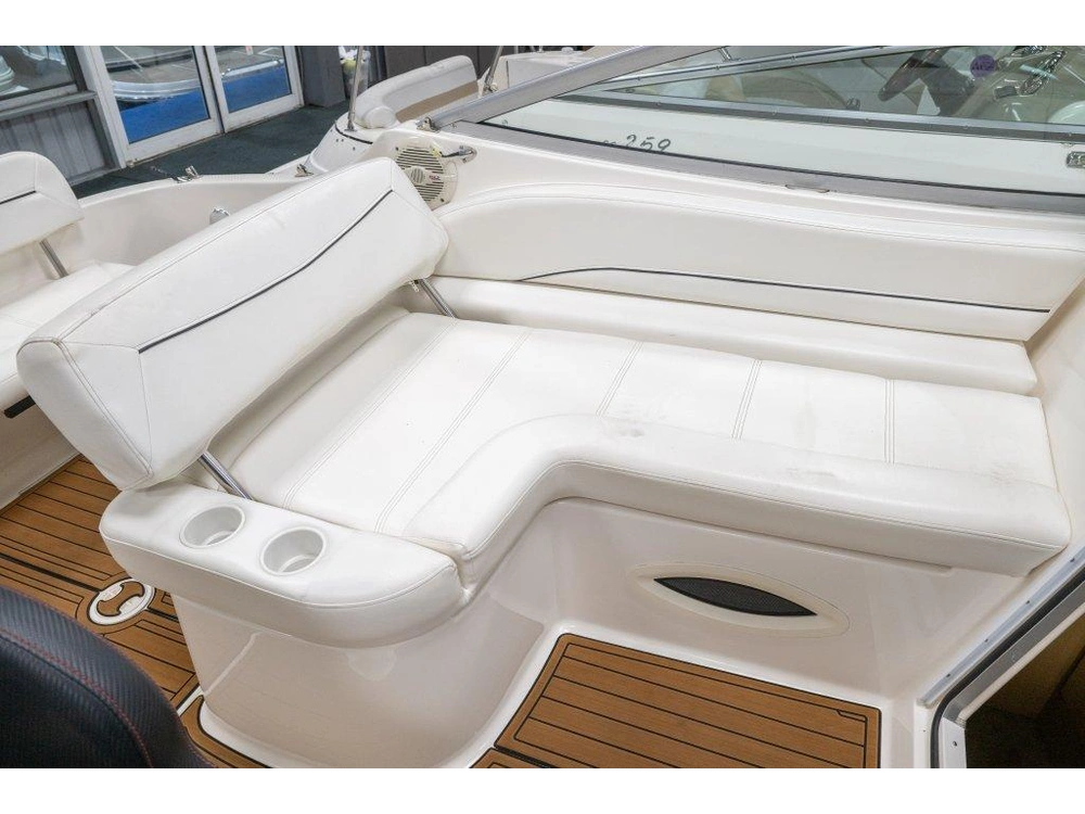 Bayliner 245 2012 alt