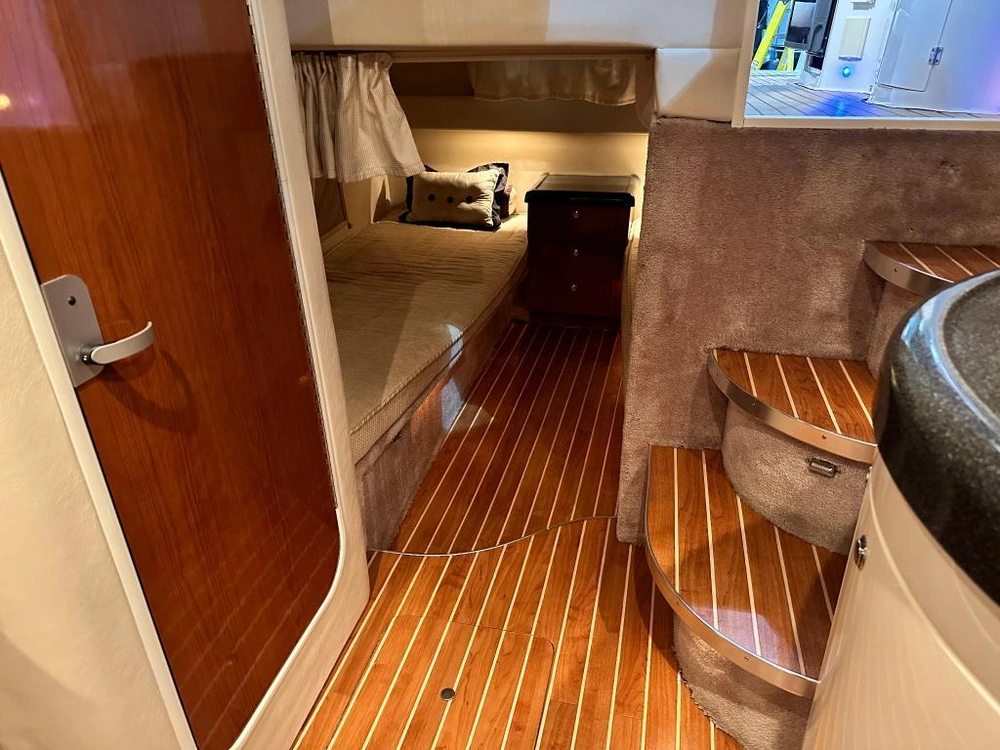 Monterey Boats 322 2003 alt