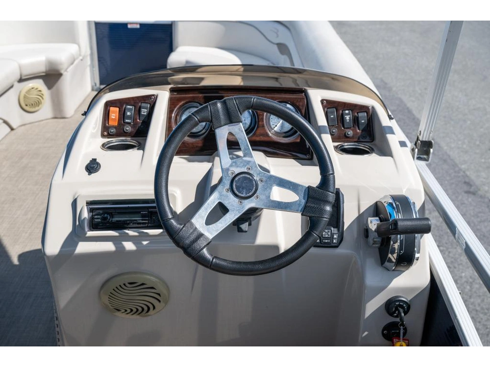 Bennington Marine 22 Slx 2015 alt