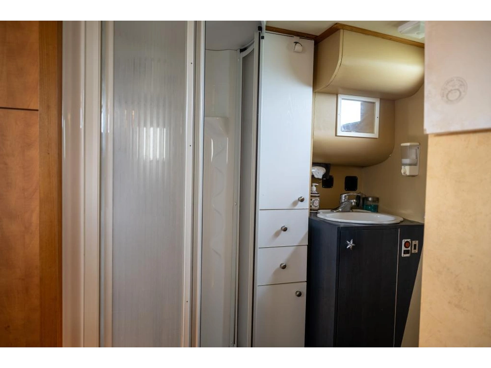 2002 Bruce Roberts Trawler 45 alt