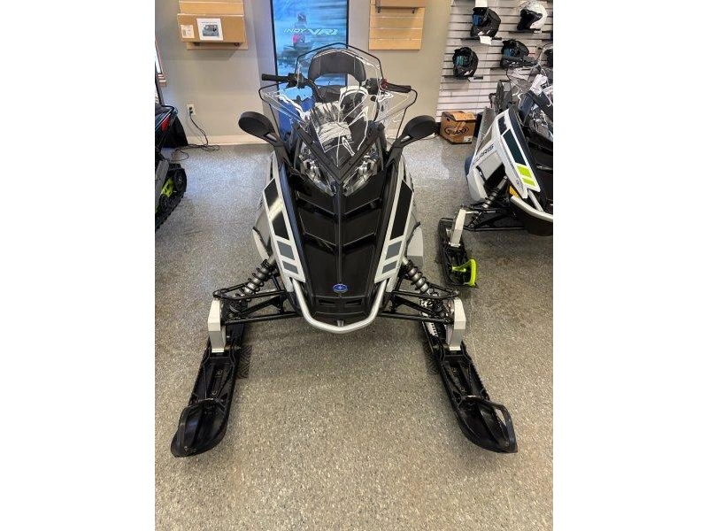 2025 Polaris 550 Voyageur Lxt Es Northstar Edition alt