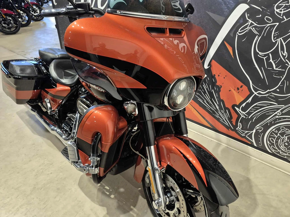 Harley-davidson Cvo Street Glide Flhxse 2017 alt