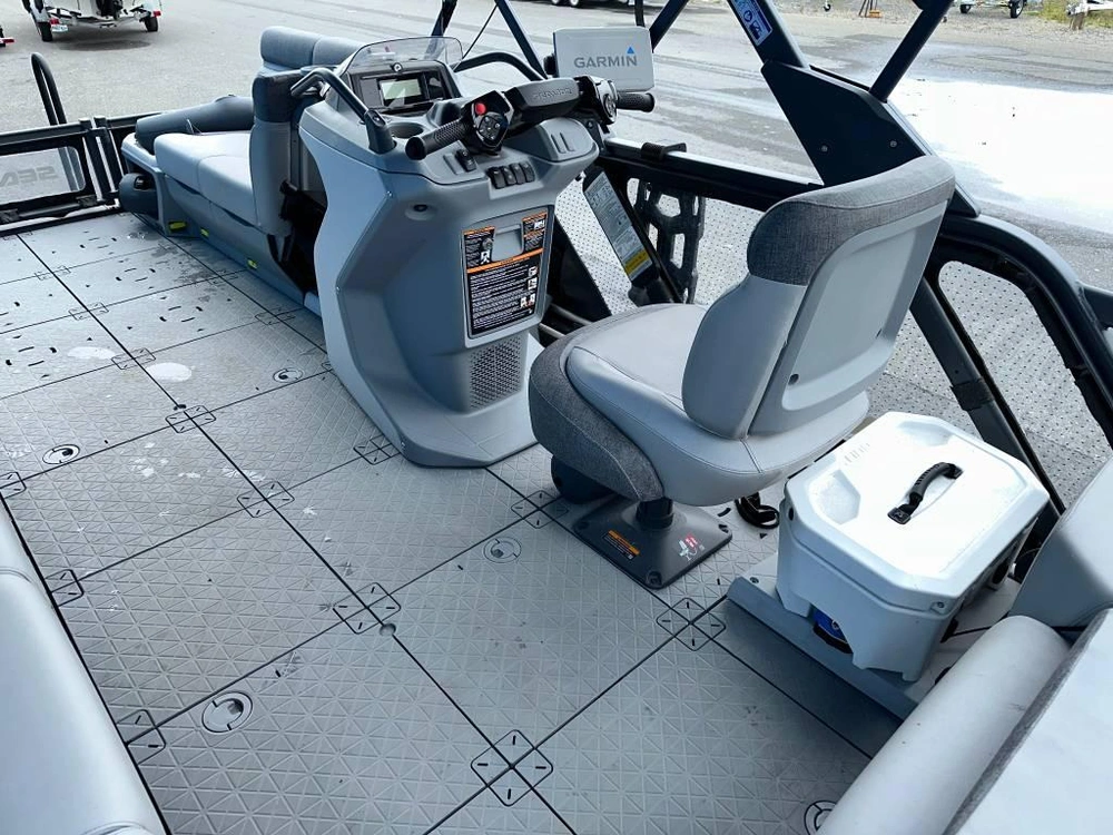 Bombardier Switch 18 2022 alt