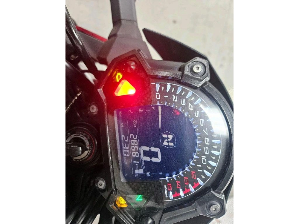 2019 Kawasaki Z400 alt