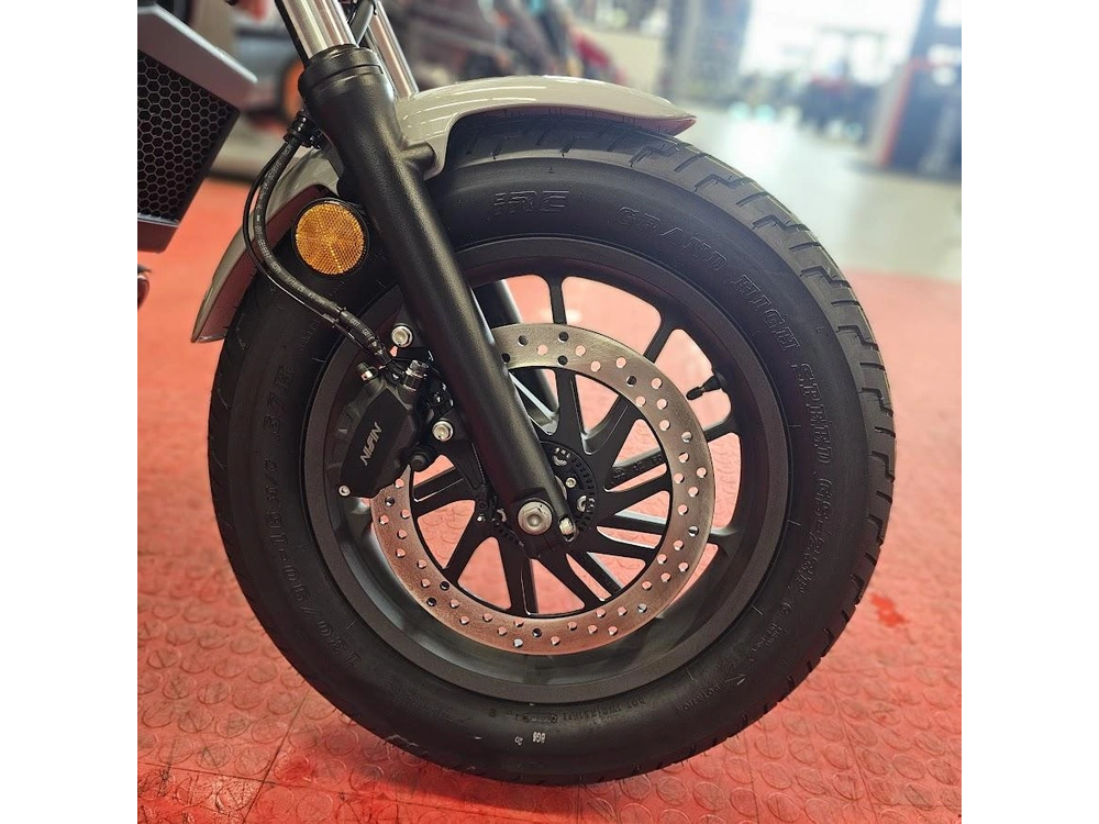 2026 Honda Rebel 300 E-clutch alt