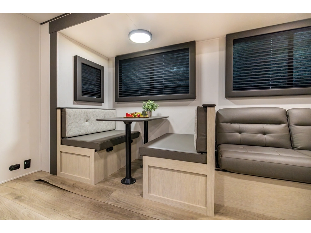 Coachmen Shasta I-5 Edition 527bhs 2026 alt