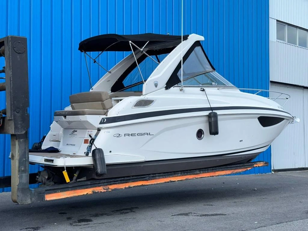 2013 Regal 28 Express alt