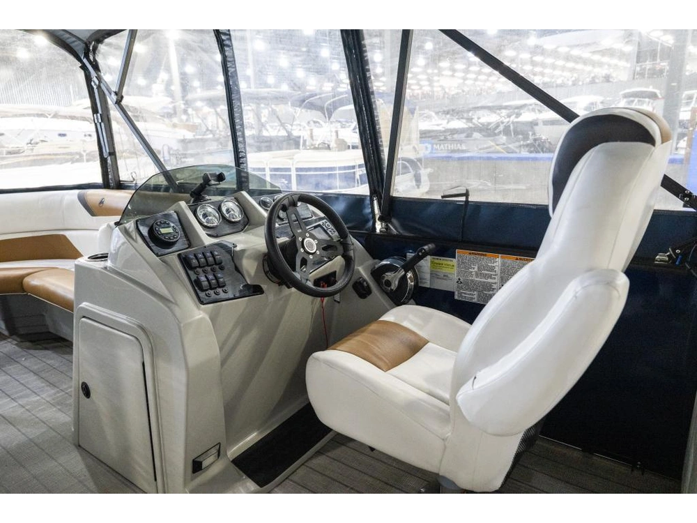 Legend E-series 23 Lounge Sport 2022 alt