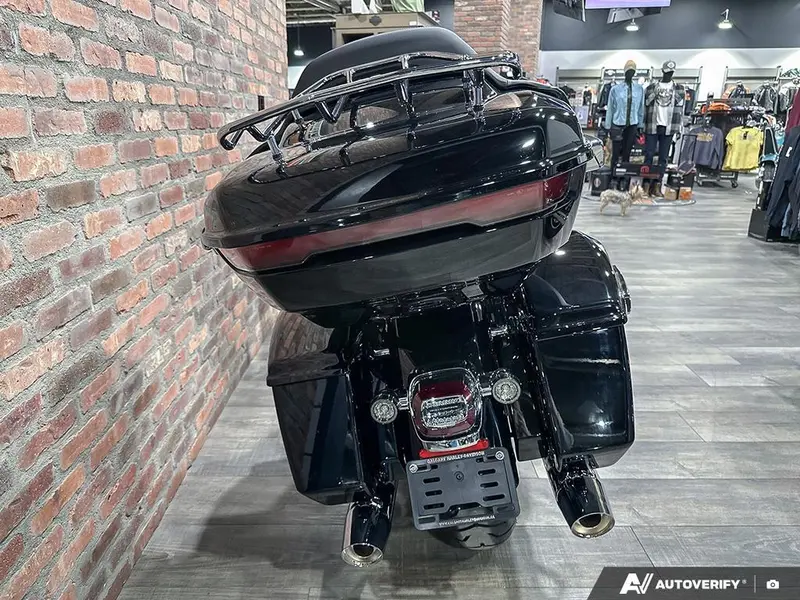 2026 Harley-Davidson Street Glide Limited thumbnail 4