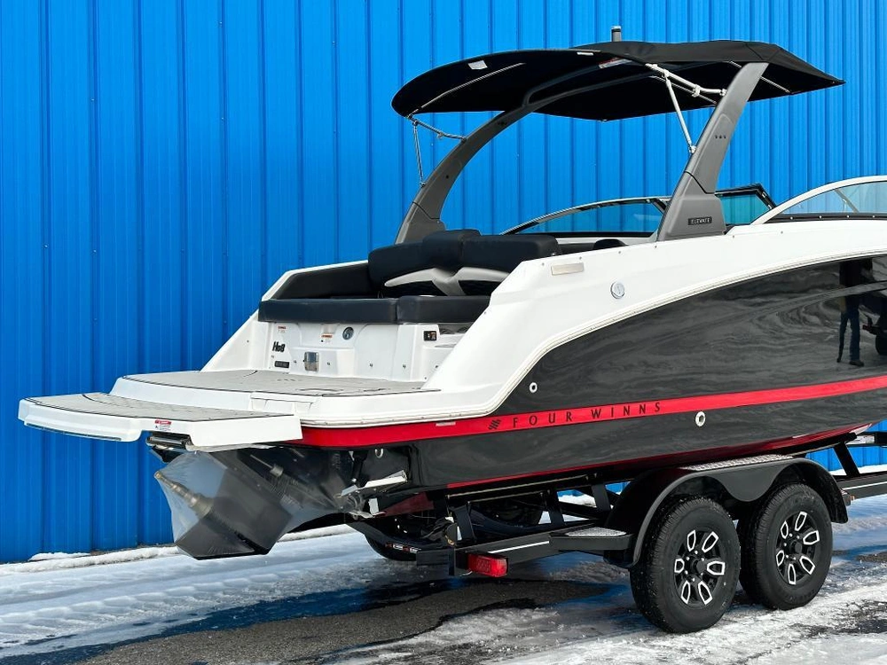 Four Winns Hd8 Mercruiser 6.2l / Bravo 3 2024 alt